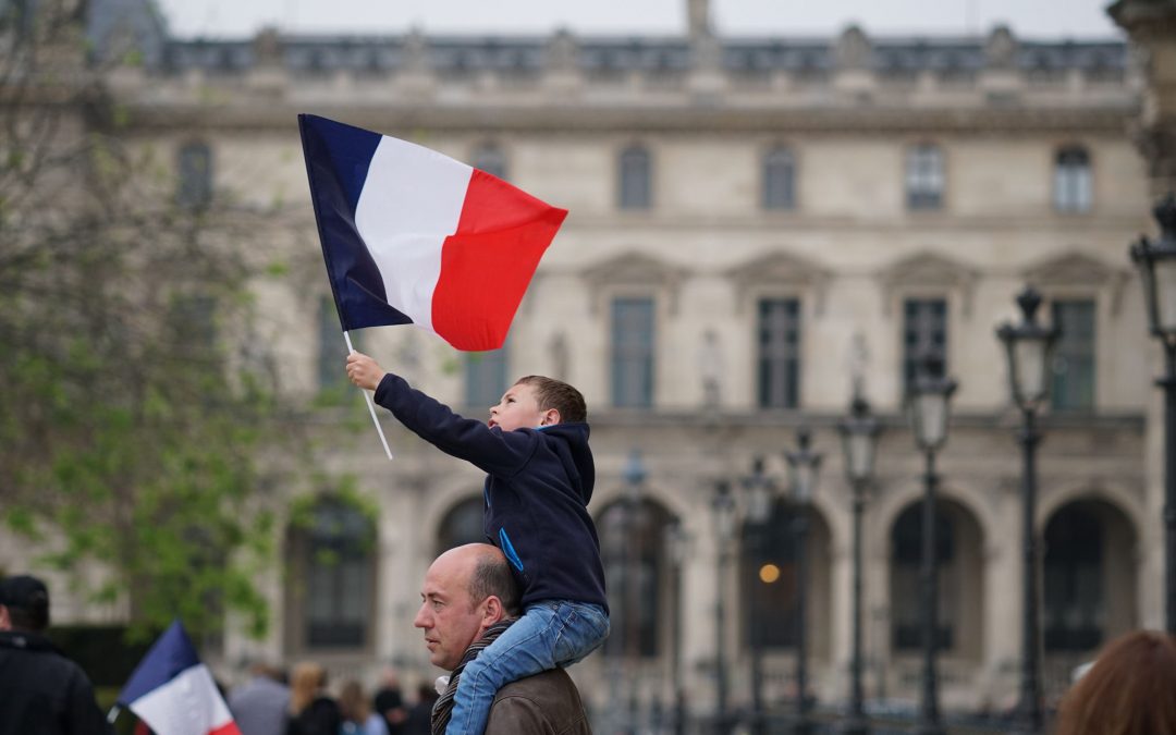 Kommentti: Macron torjuntavoittoon Ranskan presidentinvaaleissa